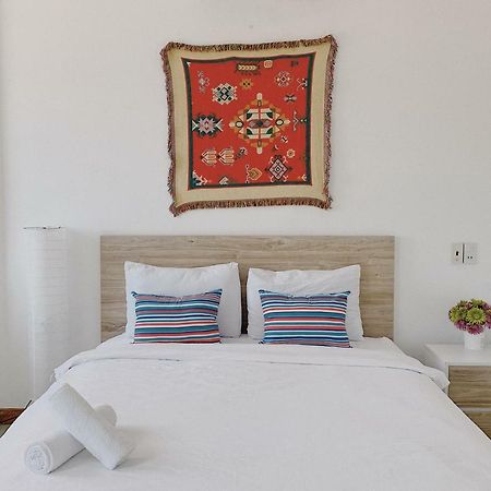 Vivid Seaside Homestay Nha Trang Esterno foto