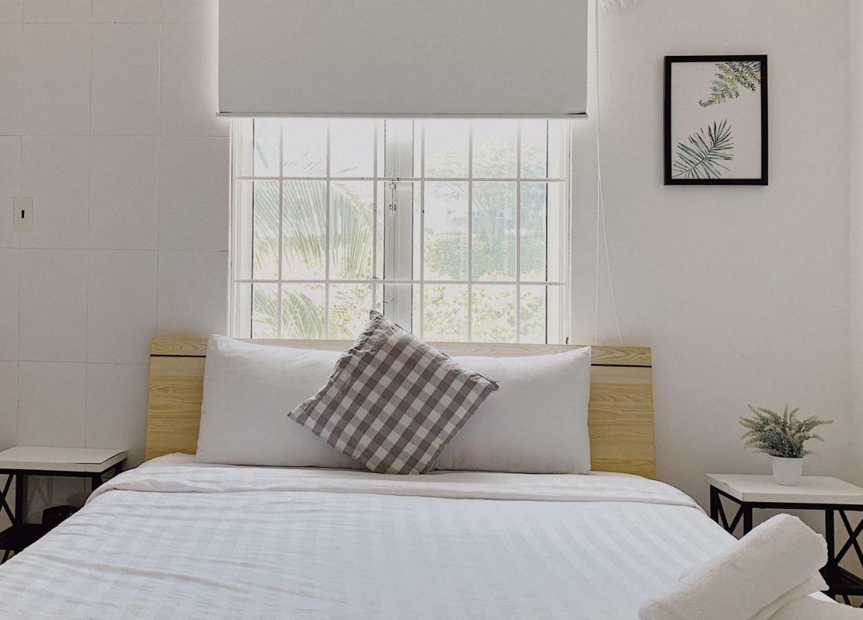 Vivid Seaside Homestay Nha Trang Esterno foto